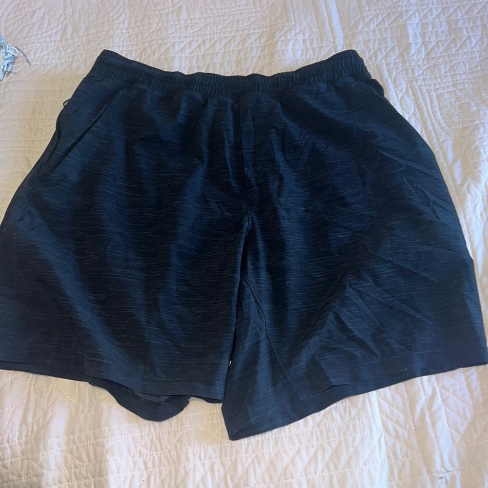 Men’s pace breaker lululemon shorts
7” inseam
Linerless